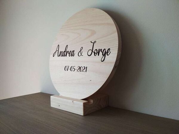 letrero personalizado de madera grabado